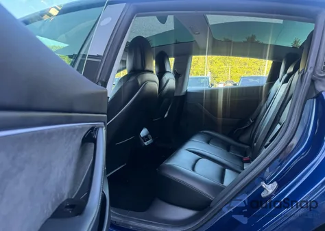 2019 Tesla Model 3 from USA, damaged, VIN 5YJ3E1EBXKF433019